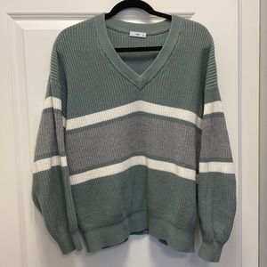 Aritzia TNA oversized sweater